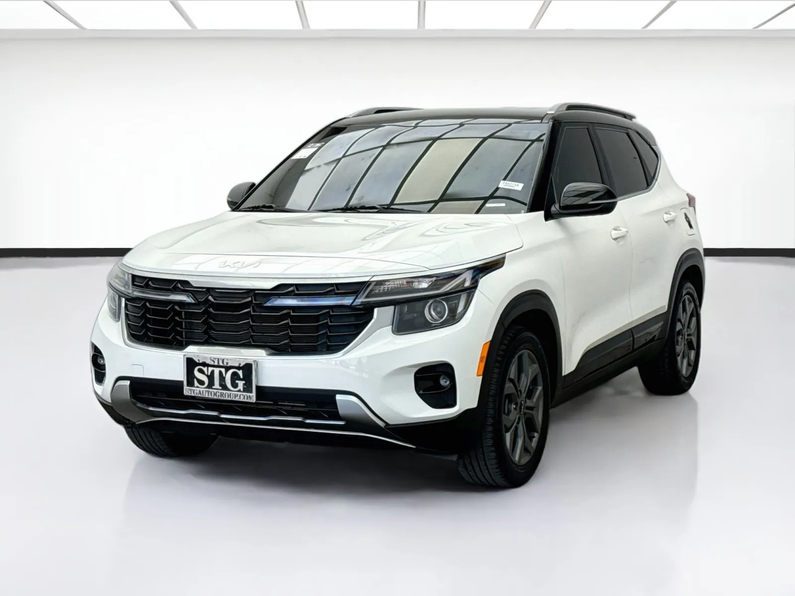 White 2024 Kia Seltos S for sale in Bellflower, CA