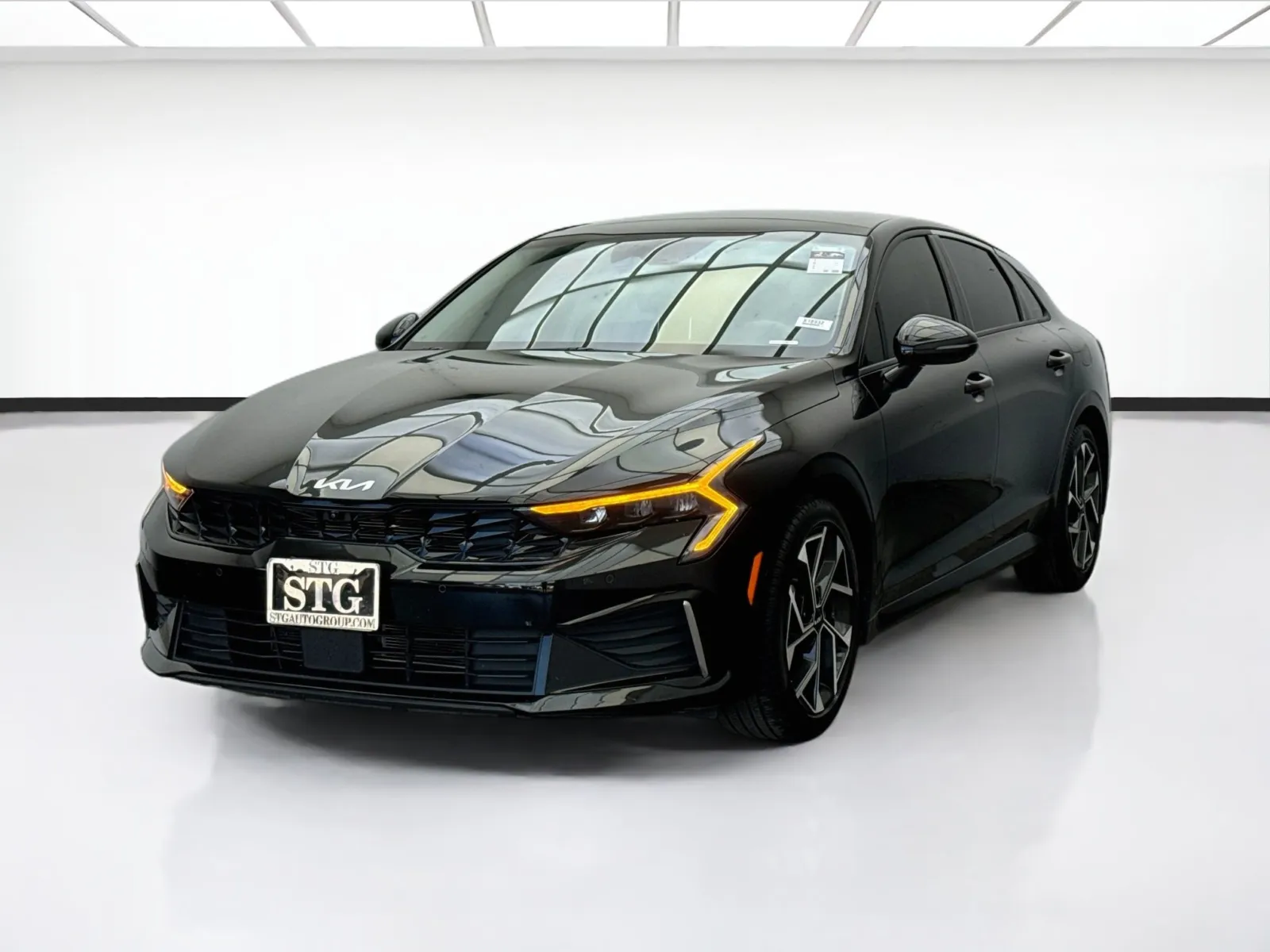 Black 2025 Kia K5 EX for sale in Bellflower, CA