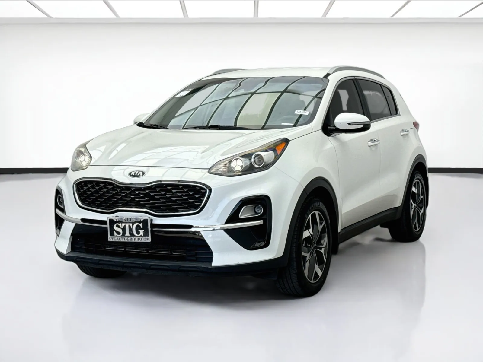 White 2020 Kia Sportage EX for sale in Bellflower, CA