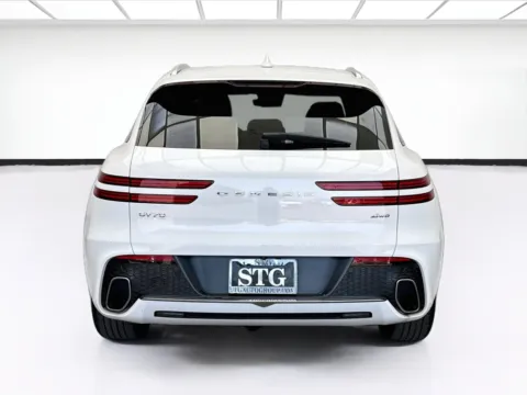More photos of 2022 Genesis GV70 2.5T at STG Bellflower, CA