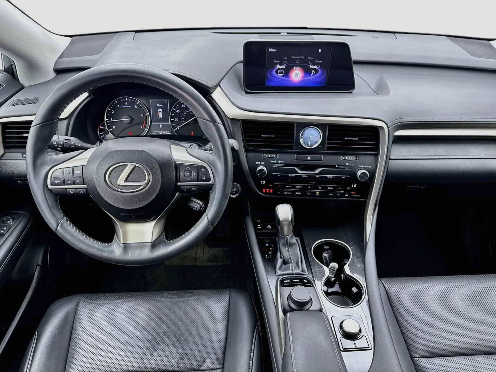 Lexus RX photo 14