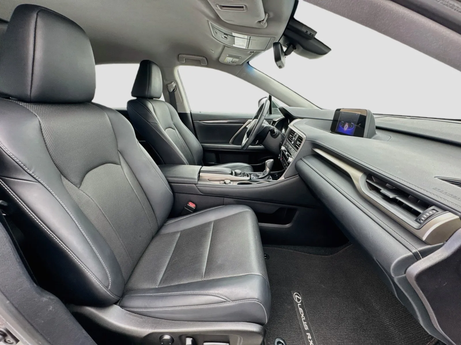 Lexus RX photo 19