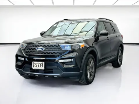 Black 2022 Ford Explorer XLT w/Equipment Group 202A for sale in Bellflower, CA