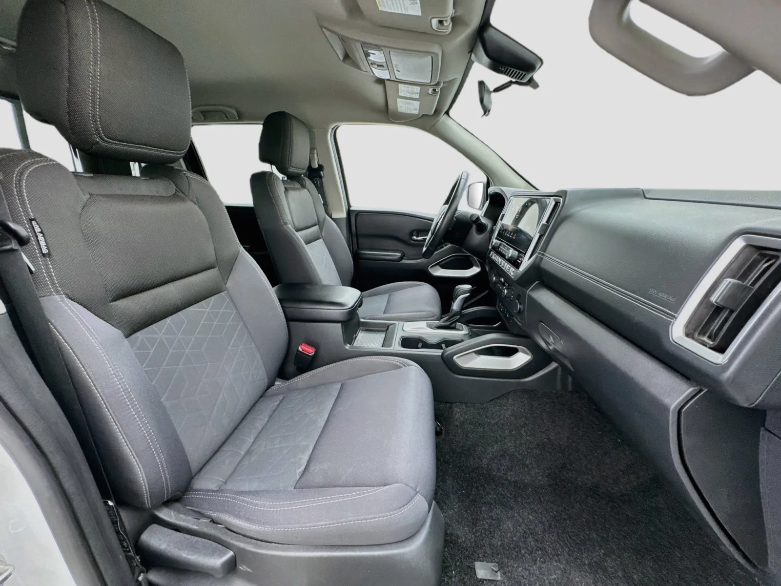 Nissan Frontier photo 18