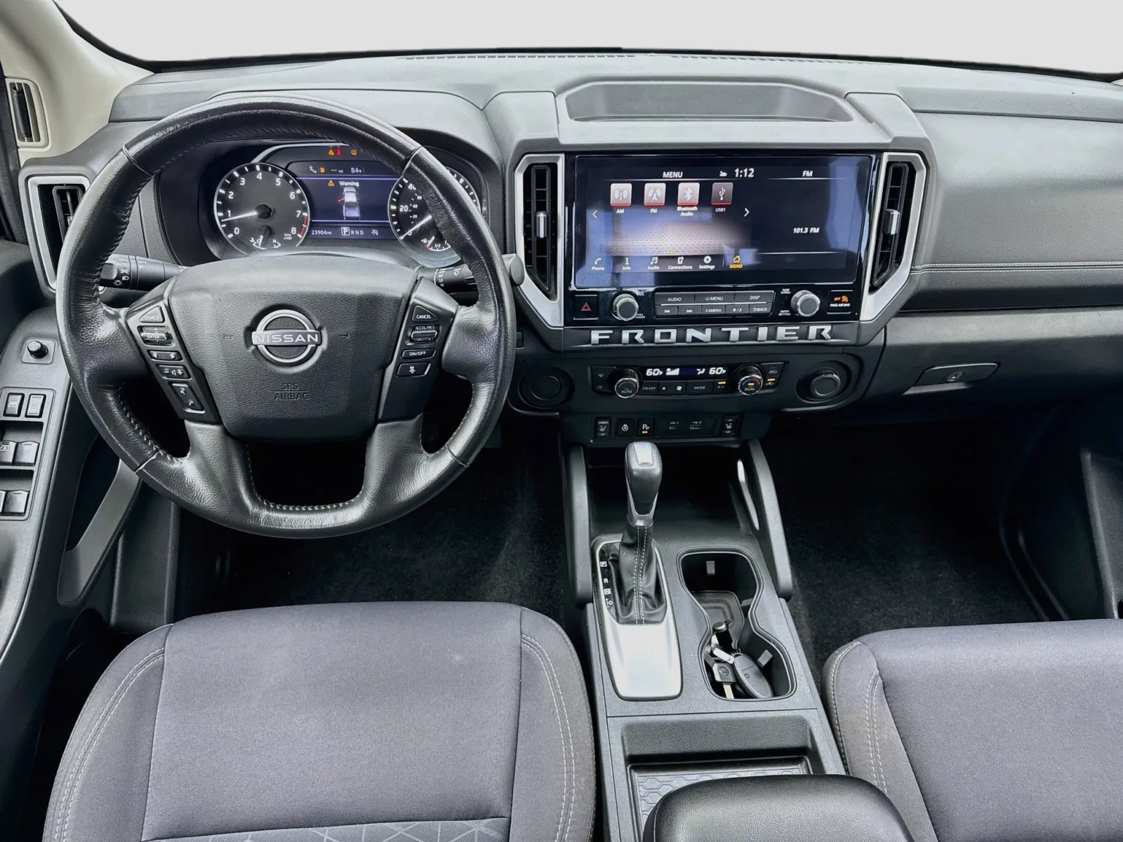 Nissan Frontier photo 14