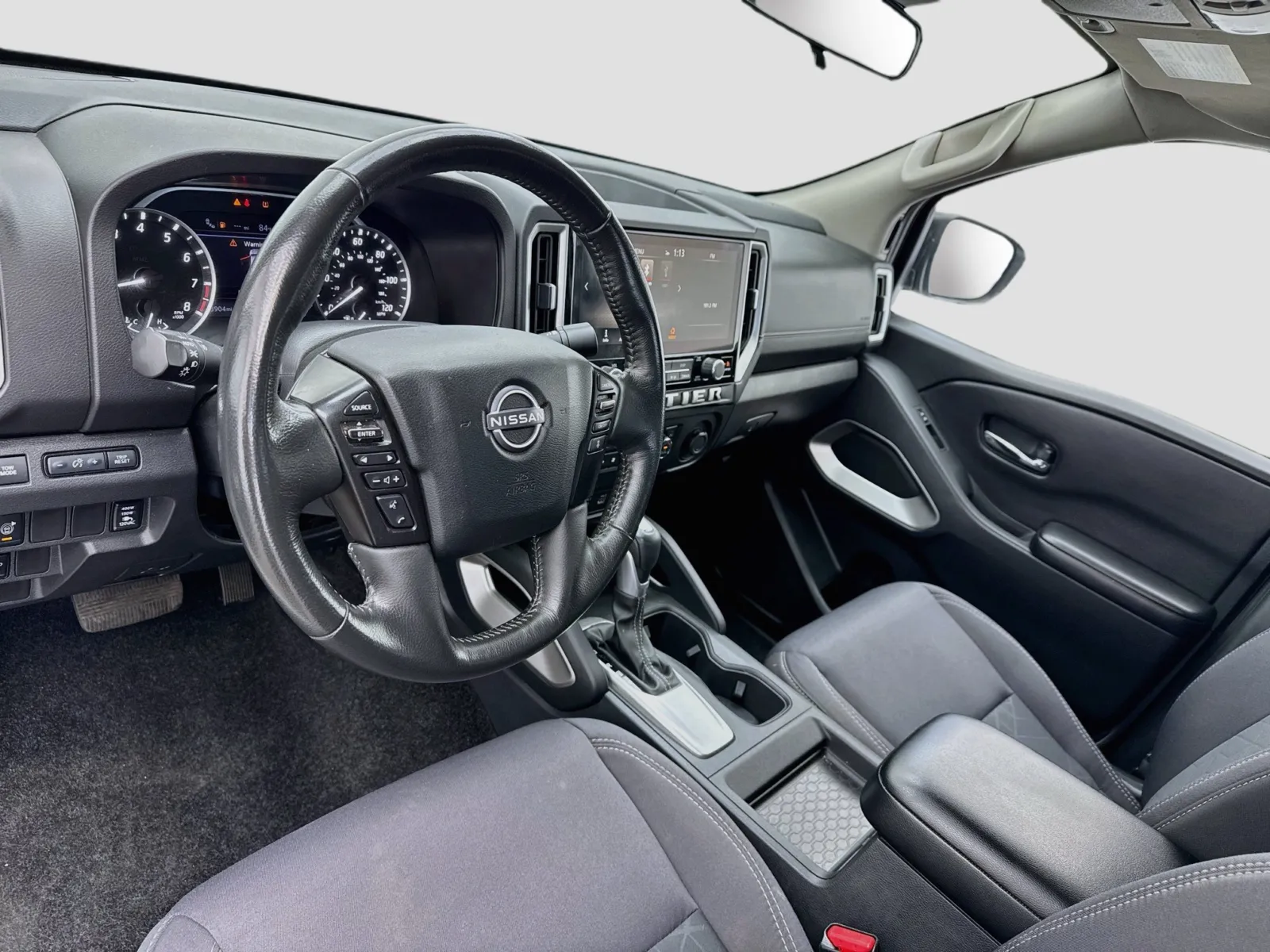 Nissan Frontier photo 7