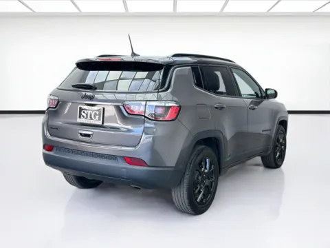 More photos of 2023 Jeep Compass Latitude at STG Bellflower, CA