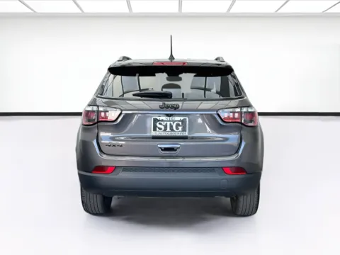 More photos of 2023 Jeep Compass Latitude at STG Bellflower, CA