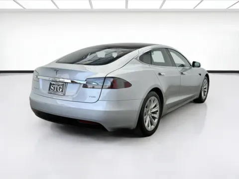 More photos of 2017 Tesla Model S 75D at STG Bellflower, CA