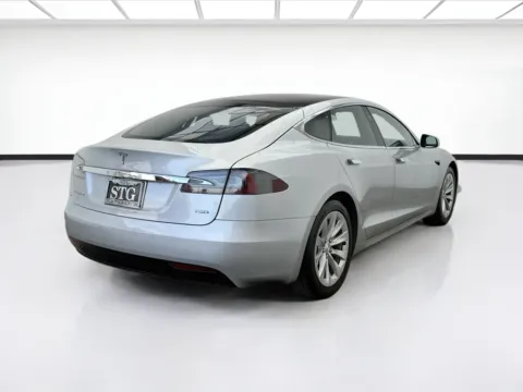 More photos of 2017 Tesla Model S 75D at STG Bellflower, CA