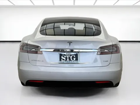 More photos of 2017 Tesla Model S 75D at STG Bellflower, CA
