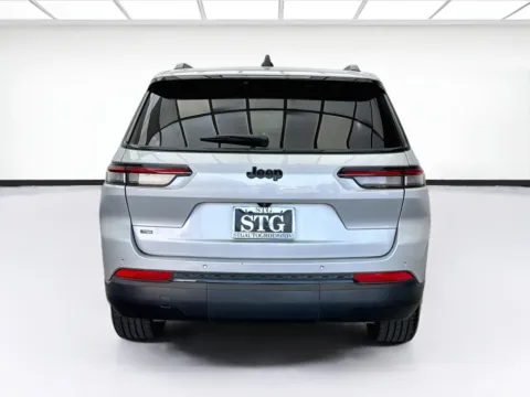 More photos of 2022 Jeep Grand Cherokee L Altitude at STG Bellflower, CA