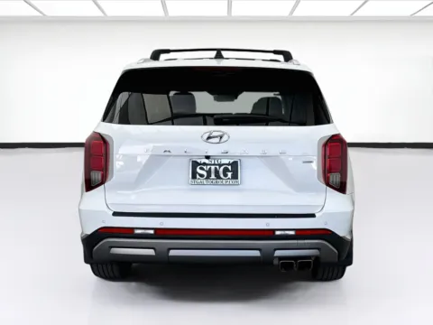 More photos of 2023 Hyundai Palisade Limited at STG Bellflower, CA