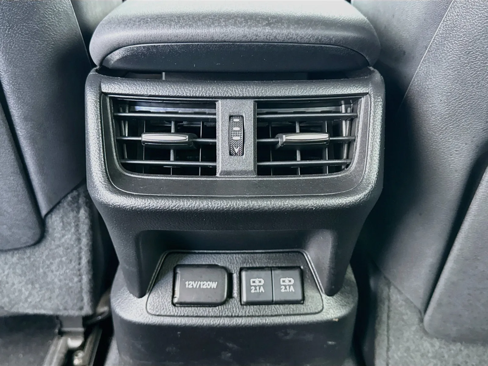 Lexus ES photo 17
