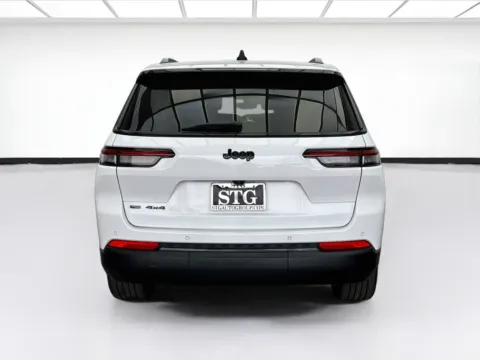 More photos of 2023 Jeep Grand Cherokee L Altitude at STG Bellflower, CA