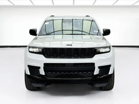 Photos of 2023 Jeep Grand Cherokee L Altitude for sale in Bellflower, CA at STG Bellflower