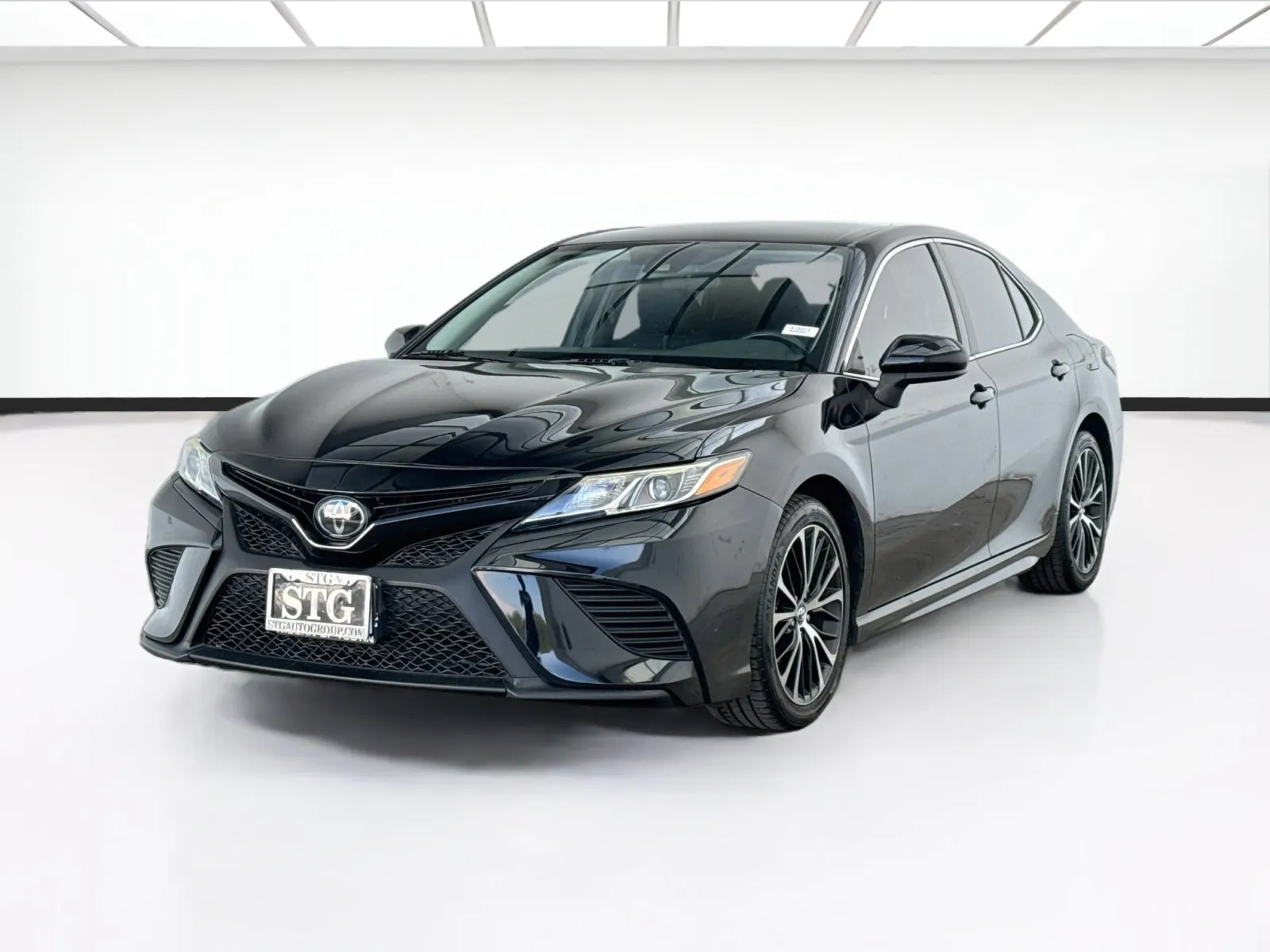 2019 Toyota Camry SE for sale in Bellflower, CA