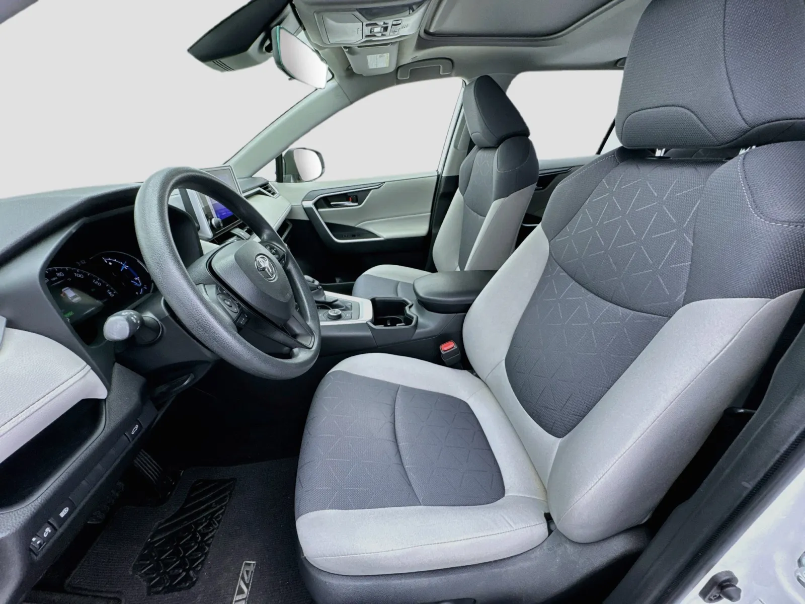 Toyota RAV4 photo 13