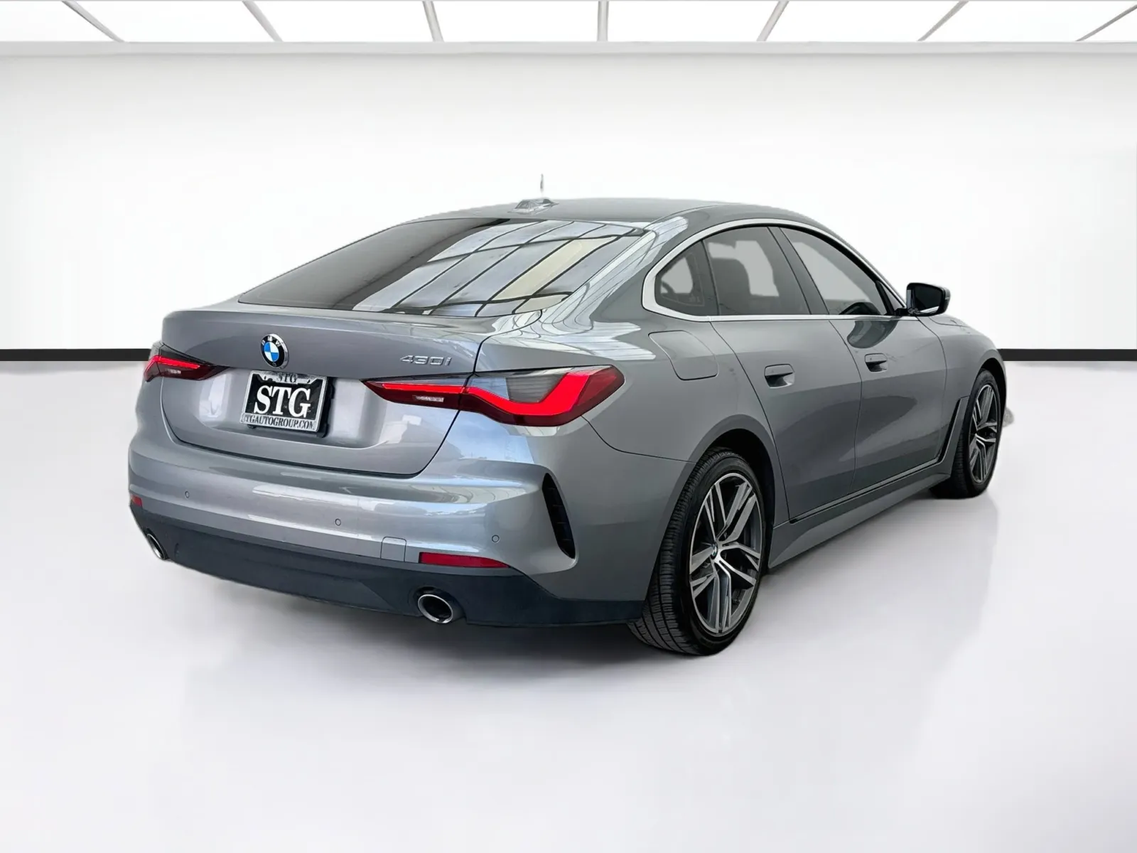 BMW 4 Series photo 4