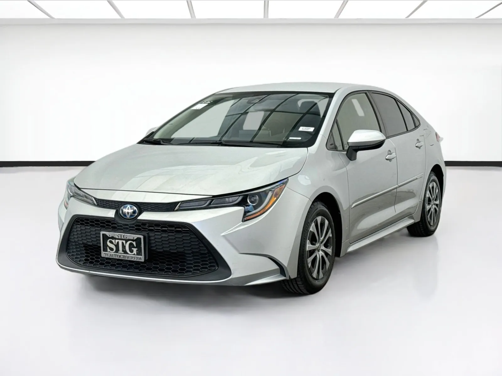 Silver 2022 Toyota Corolla LE for sale in Bellflower, CA