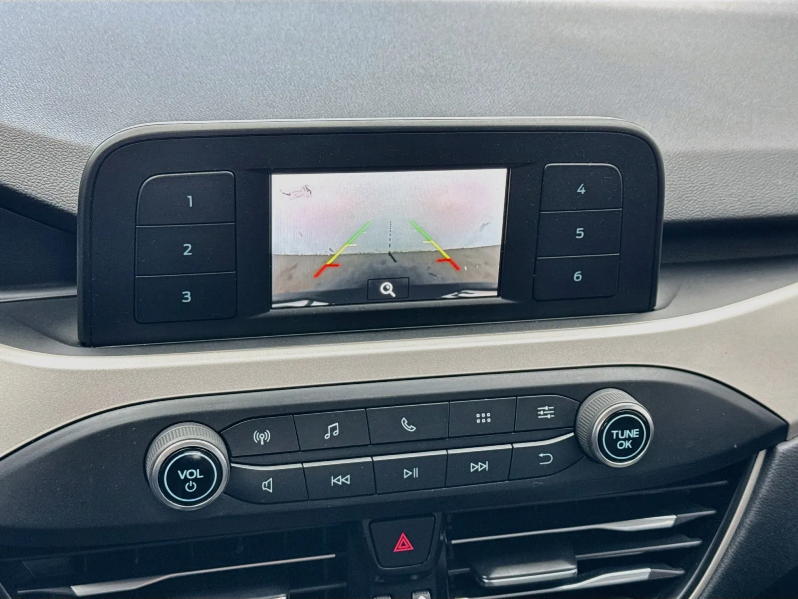 Ford Escape photo 10
