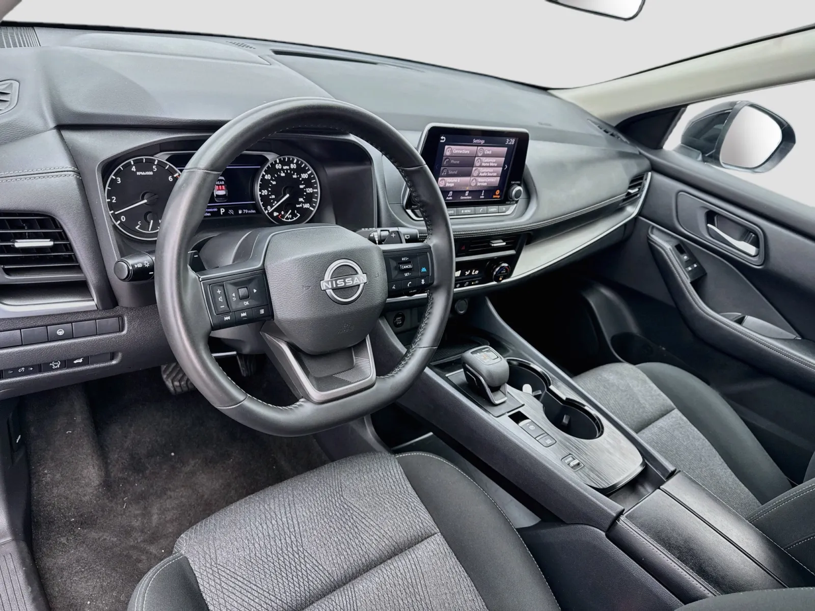 Nissan Rogue photo 7