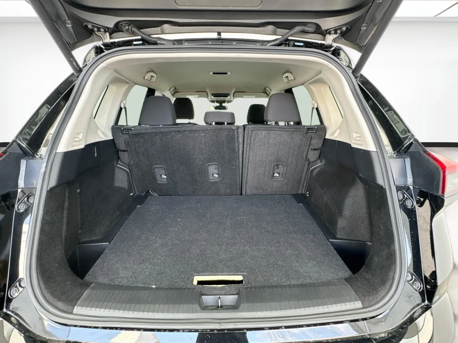 Nissan Rogue photo 17