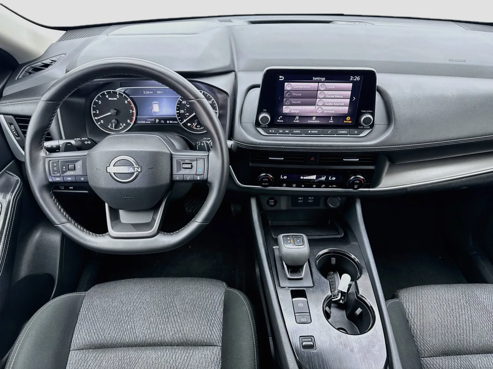 Nissan Rogue photo 14