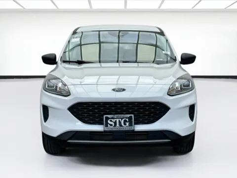 Photos of 2022 Ford Escape SE for sale in Bellflower, CA at STG Bellflower