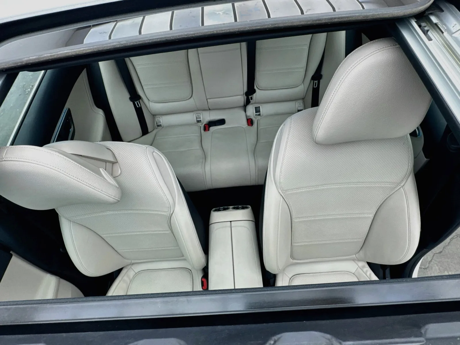 Mercedes-Benz C-Class photo 14