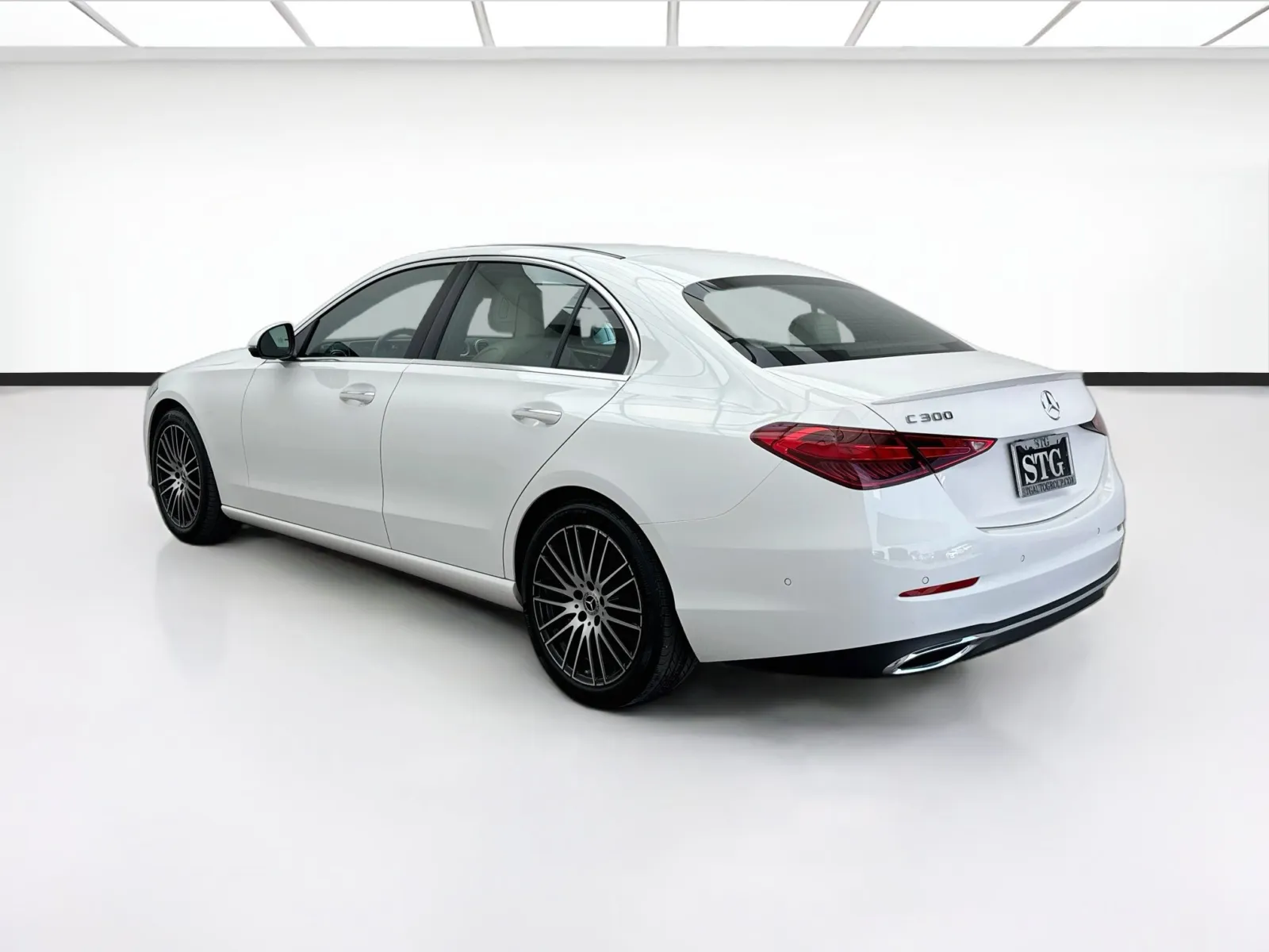 Mercedes-Benz C-Class photo 6
