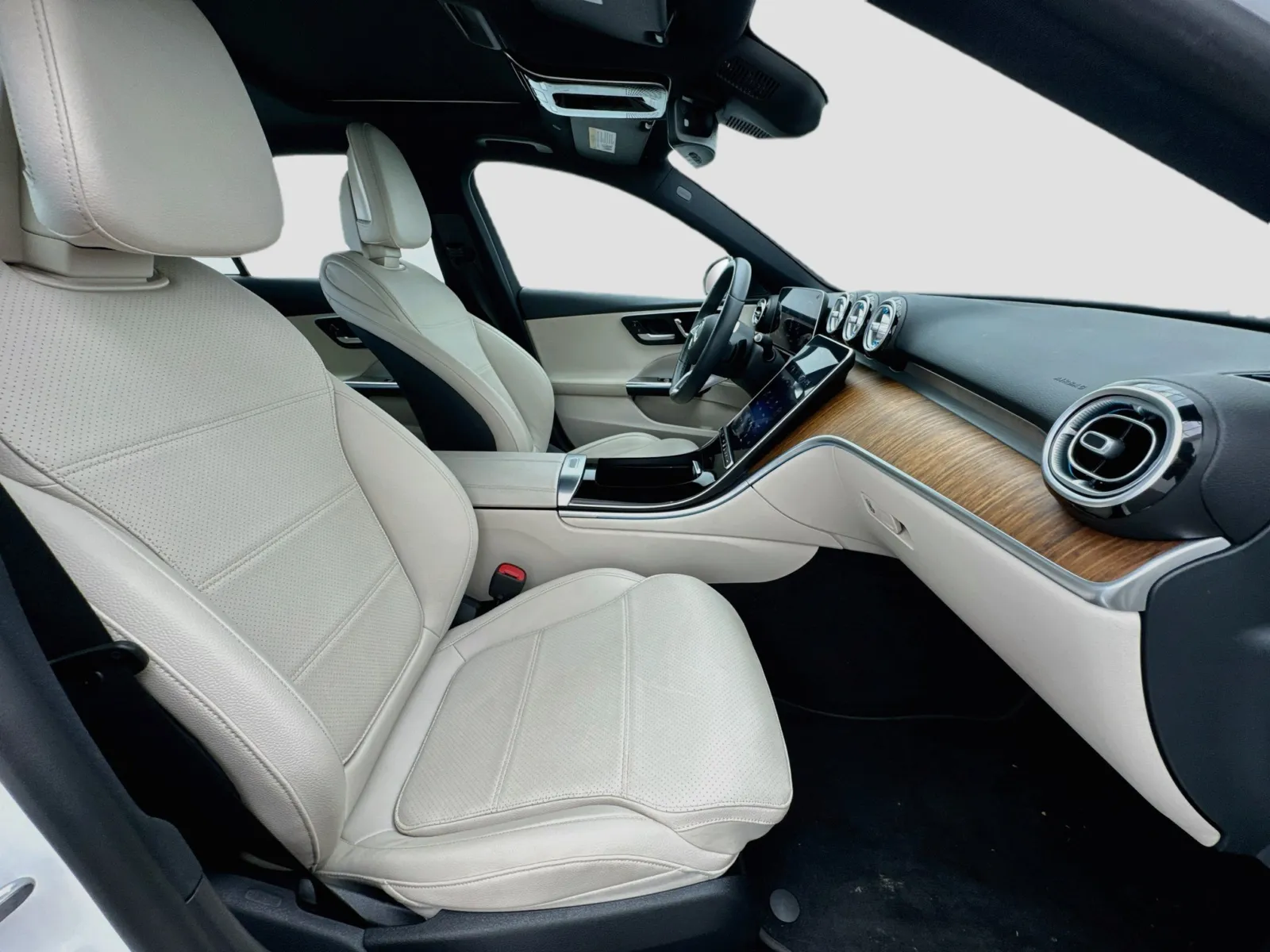 Mercedes-Benz C-Class photo 20
