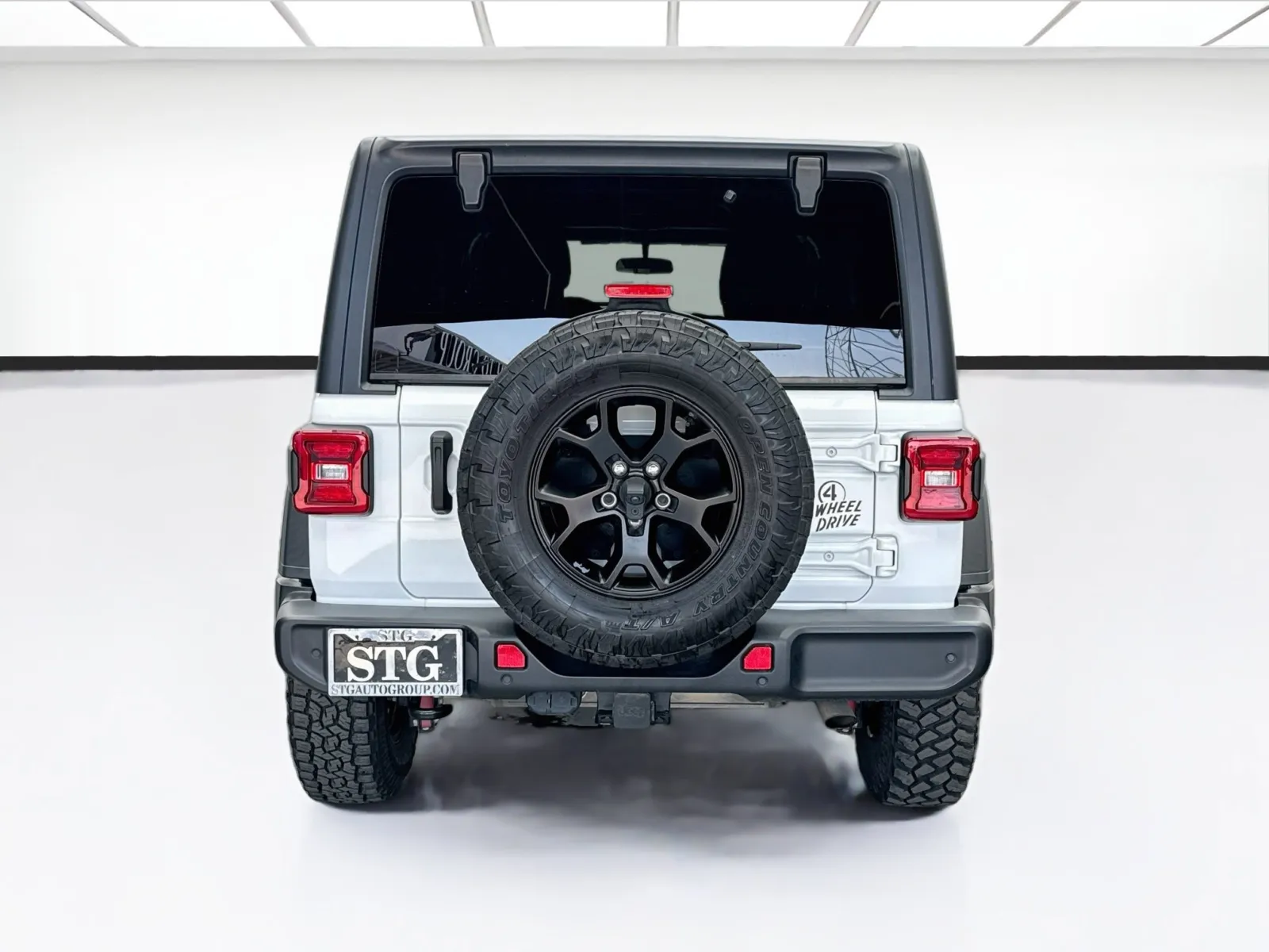 Jeep Wrangler photo 5