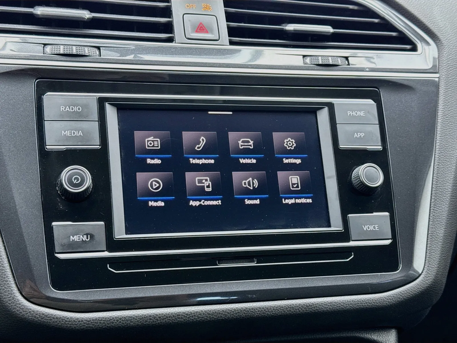 Volkswagen Tiguan photo 9