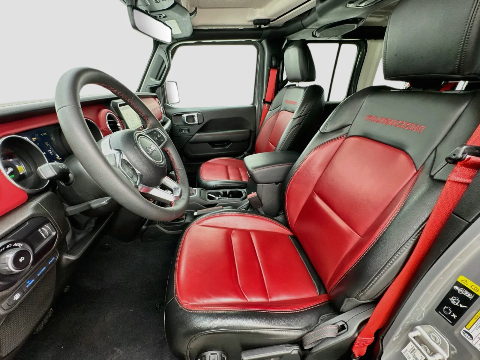 Jeep Wrangler photo 13