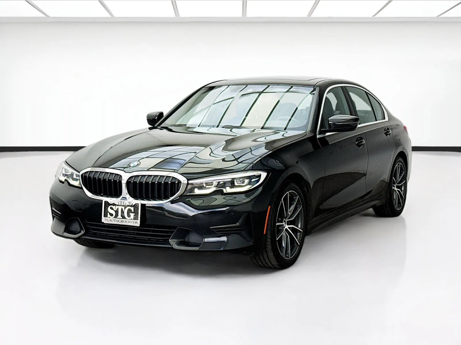 Black 2019 BMW 3 Series 330i for sale in Bellflower, CA