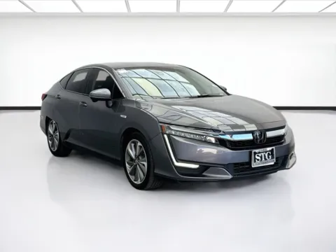 Another view of 2018 Honda Clarity Plug-In Hybrid for sale in Bellflower, CA at STG Bellflower