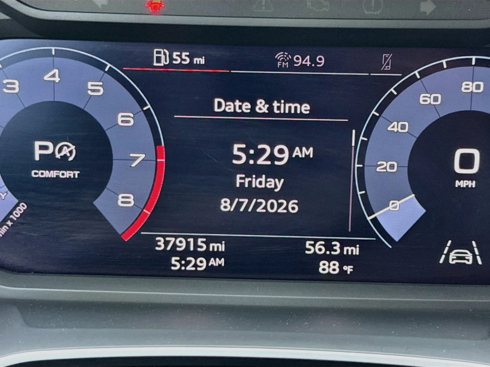 Audi Q3 photo 8
