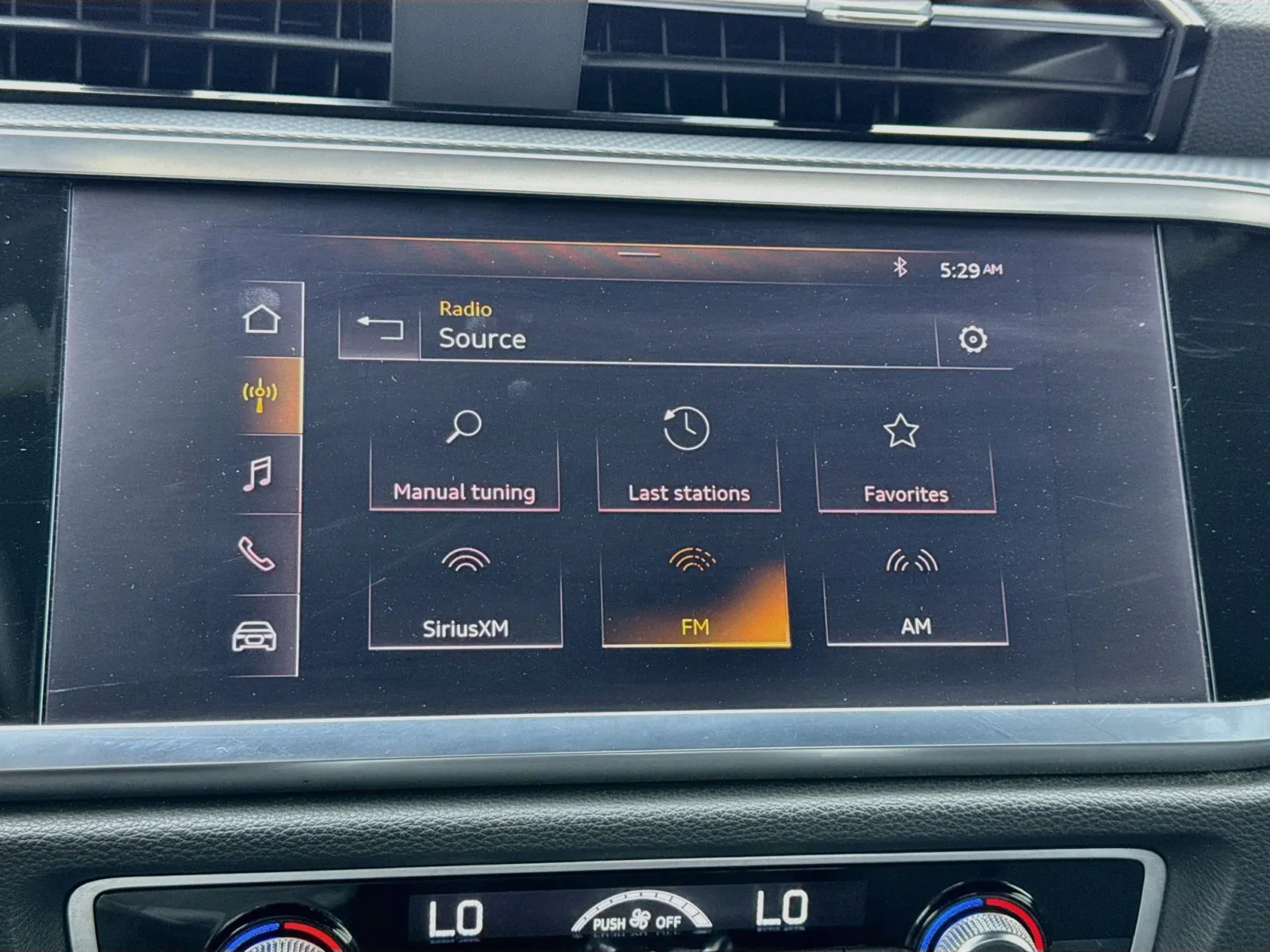 Audi Q3 photo 11