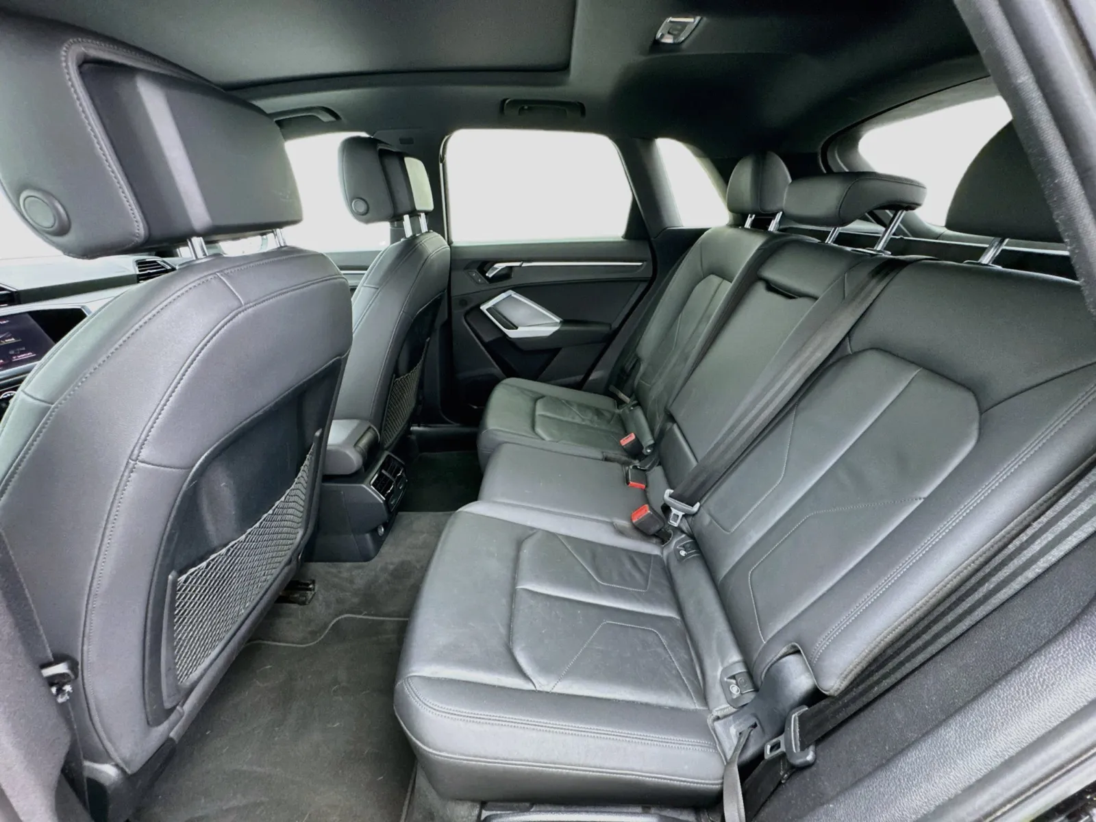 Audi Q3 photo 16