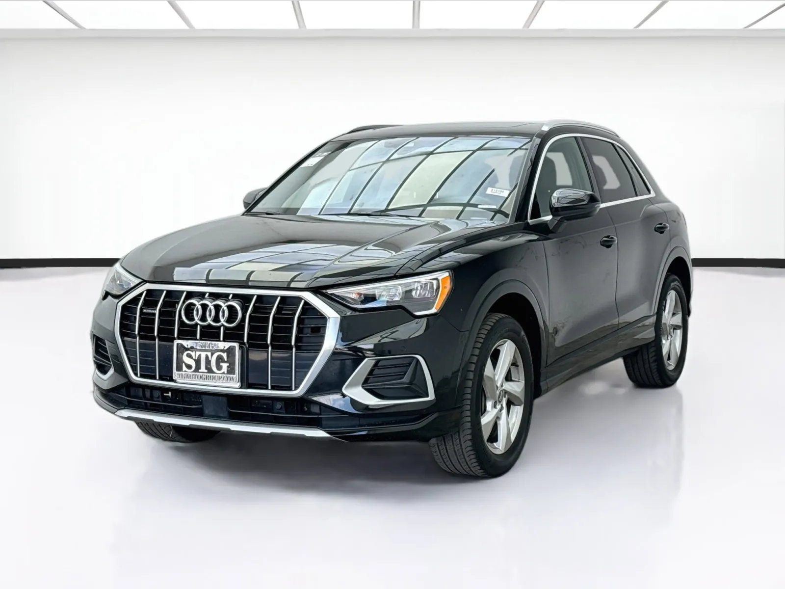 Black 2020 Audi Q3 Premium quattro for sale in Bellflower, CA