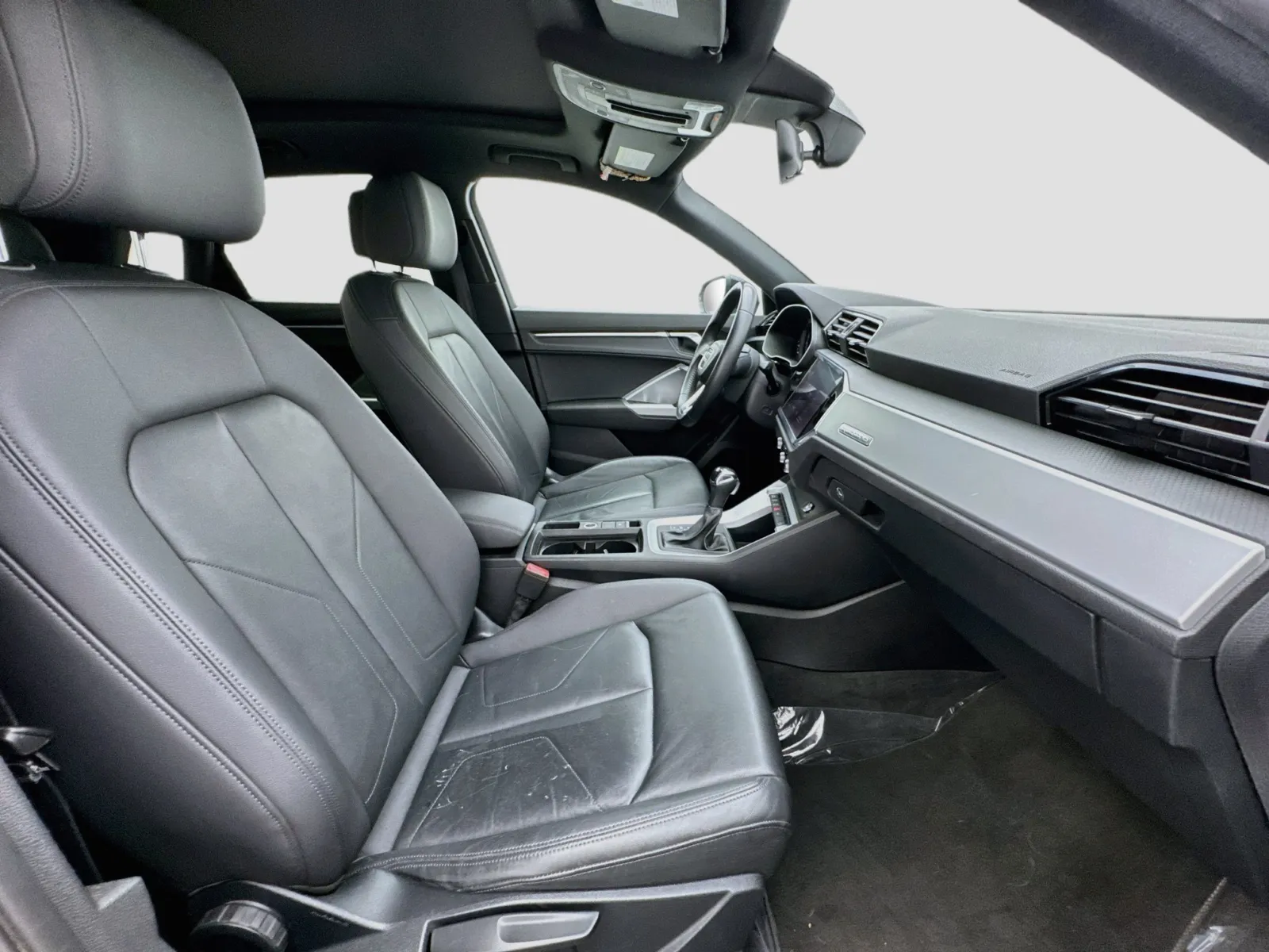 Audi Q3 photo 20