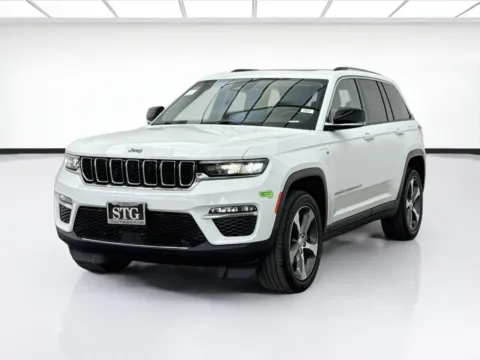 White 2022 Jeep Grand Cherokee 4xe for sale in Bellflower, CA