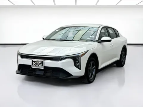 White 2025 Kia K4 LXS for sale in Bellflower, CA