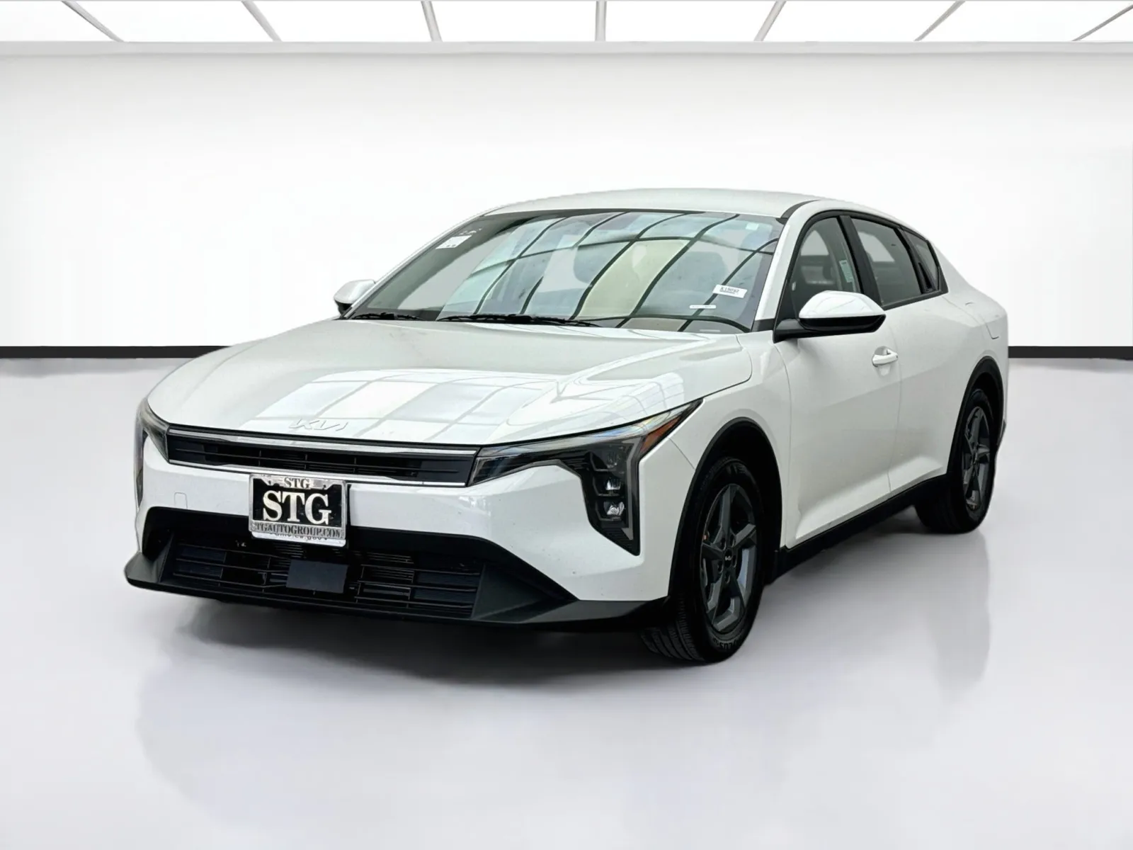 White 2025 Kia K4 LXS for sale in Bellflower, CA