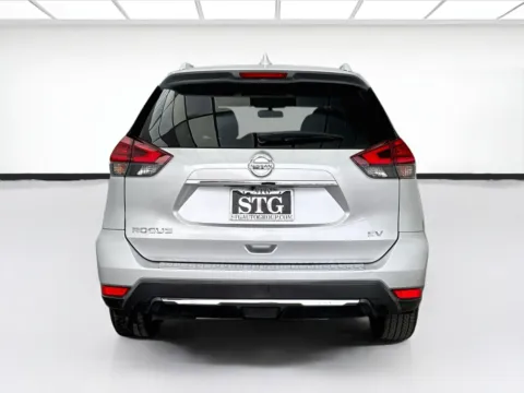 More photos of 2017 Nissan Rogue SV at STG Bellflower, CA