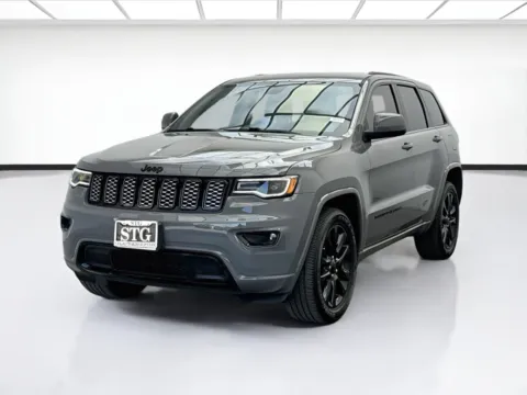Gray 2021 Jeep Grand Cherokee Laredo X for sale in Bellflower, CA