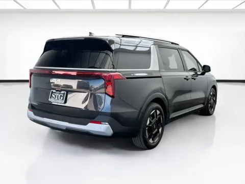 More photos of 2025 Kia Carnival EX at STG Bellflower, CA