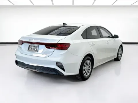 More photos of 2023 Kia Forte LX at STG Bellflower, CA