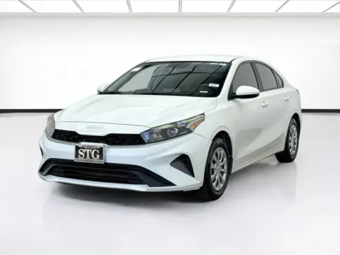 White 2023 Kia Forte LX for sale in Bellflower, CA